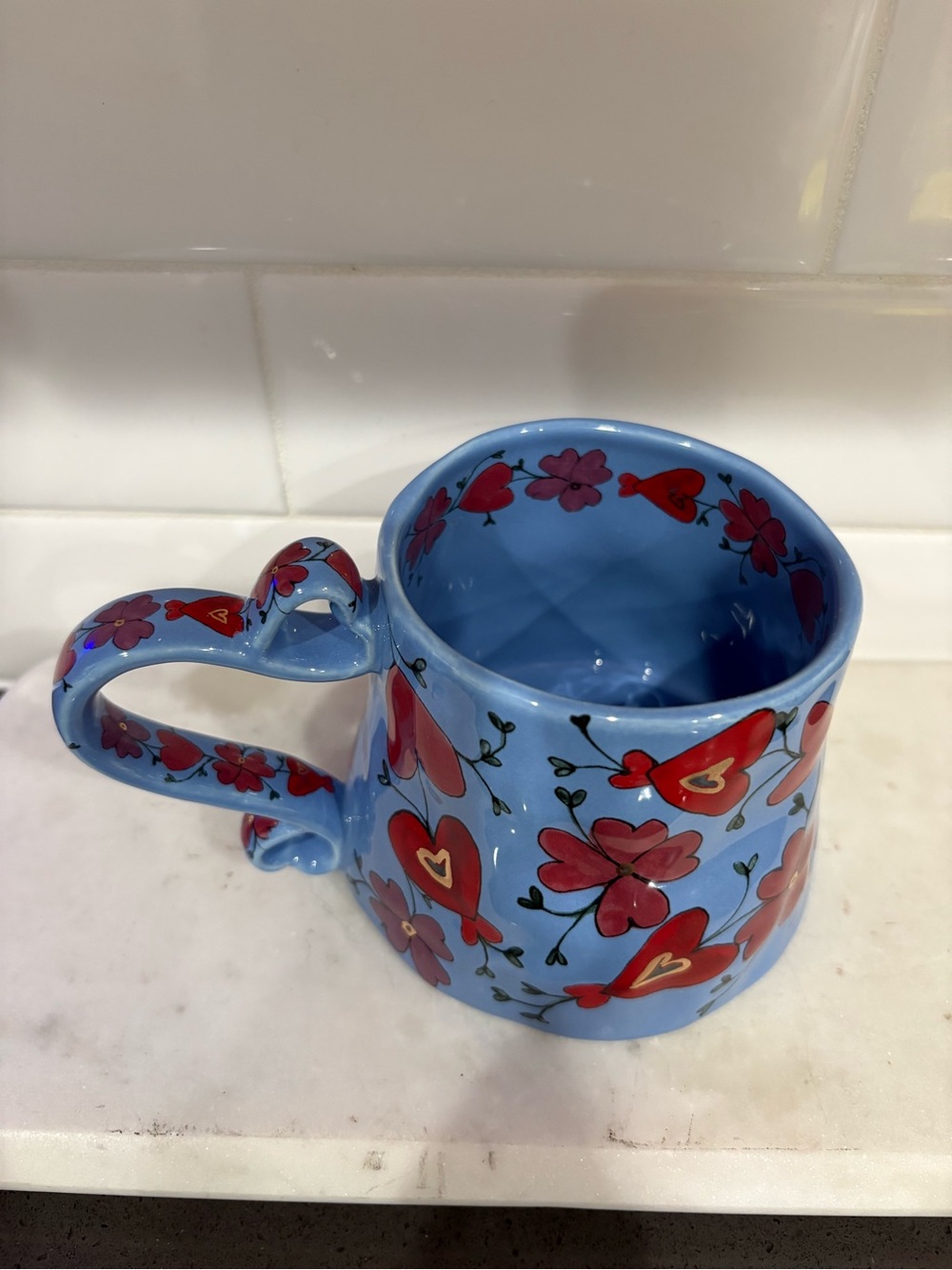 Anthropologie Blue Glazed Ceramic Bowl Red Hearts Flowers - Picture 2 of 9